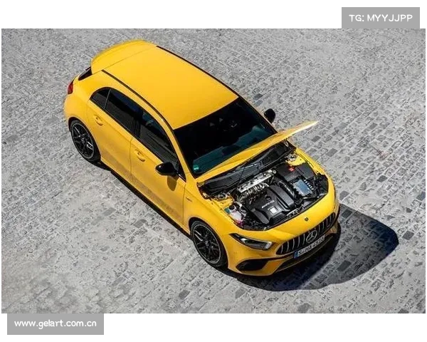 全新AMG A45，地表最强2.0T，421匹马力零百3.9秒